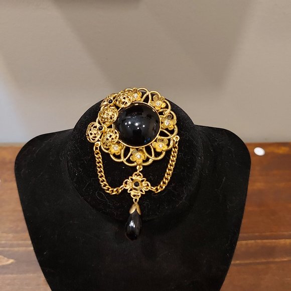 None Jewelry - Vintage Mindala Brooch